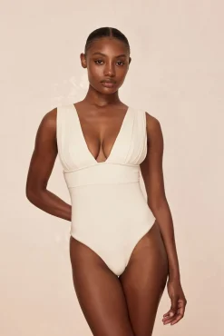 Aruba One Piece - Ivory