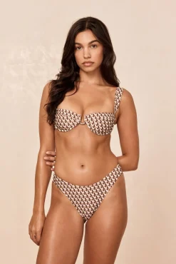 Byron Bottom - Husk Geo