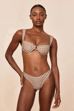 Byron Bottom - Husk Geo