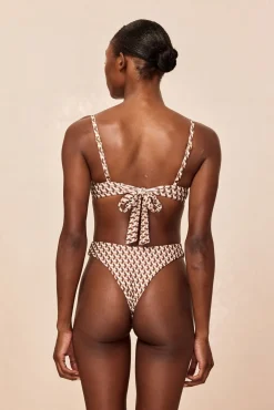 Capri Thong - Husk Geo