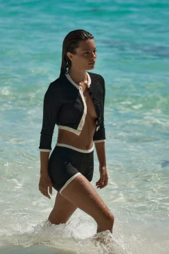 Santa Cruz Short - Black/Ivory Crinkle